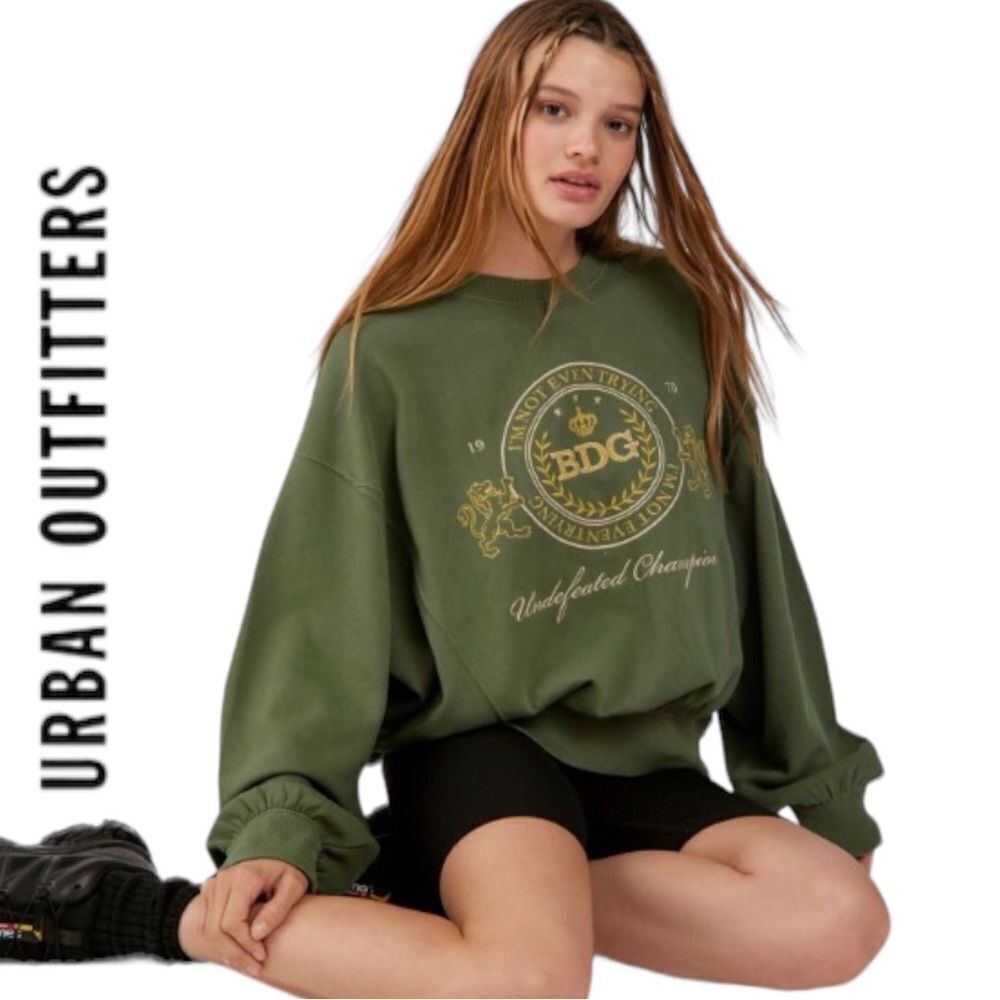 NEW BDG Urban Outfitters UO Crest Embroidered Green Pullover Sweatshirt L